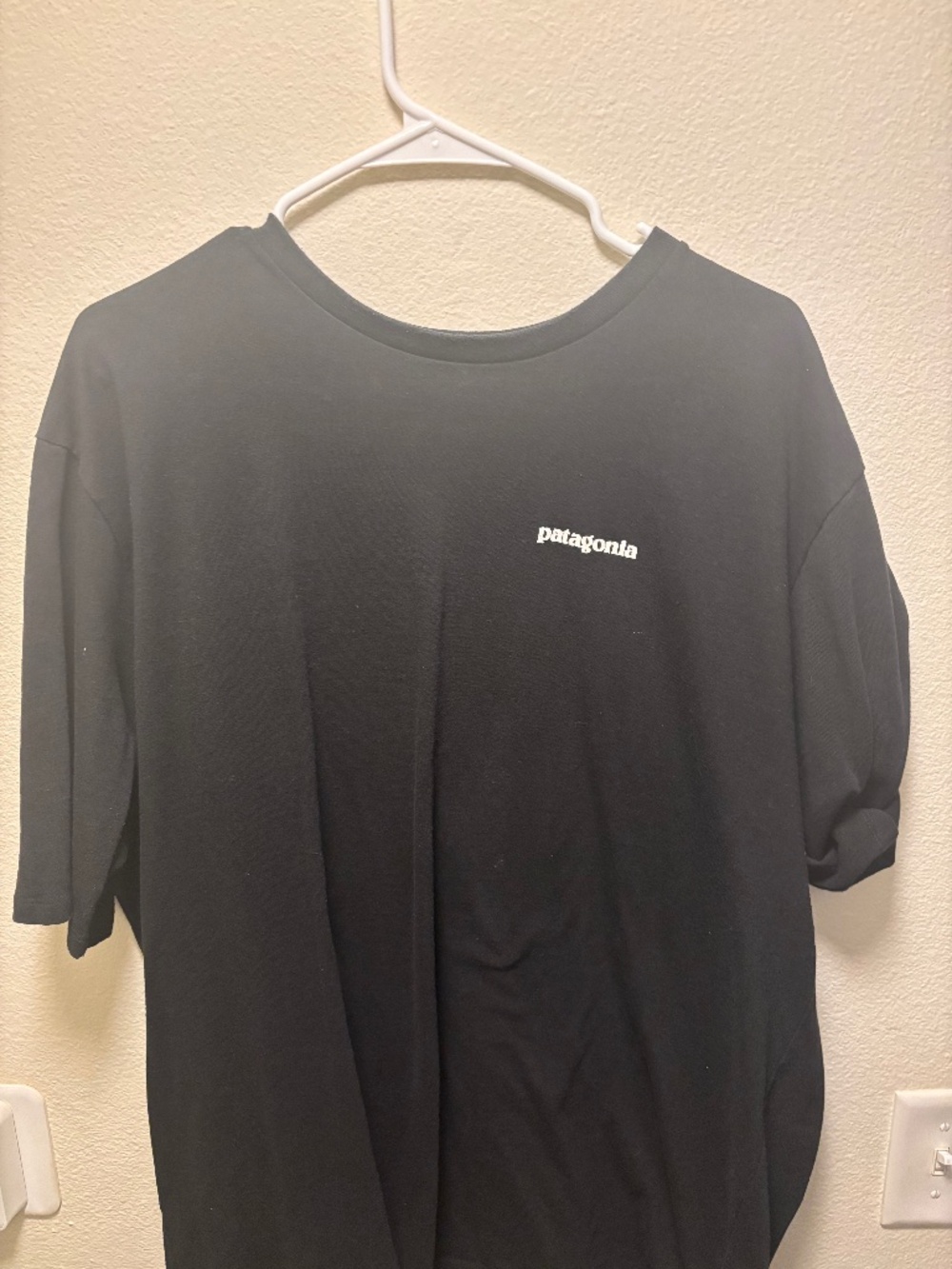 Men's Black Patagonia T-Shirt XXL Great Used Condition